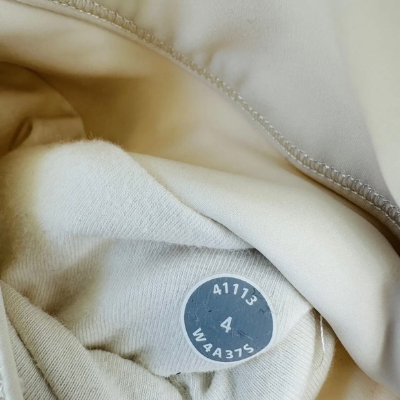 Lululemon au a Hoodie Ivory Softshell size 4 - Picture 6 of 11